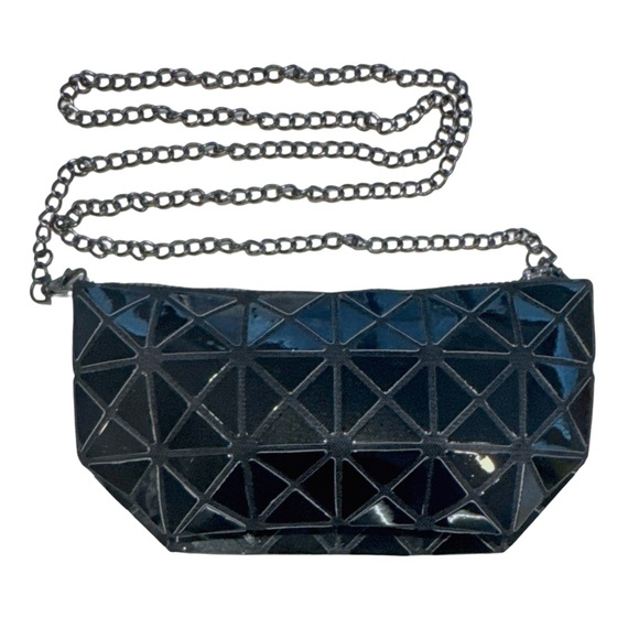 Issey Miyake Bao Bao ‘Carton’ Shoulder Bag. Black - Picture 9 of 10